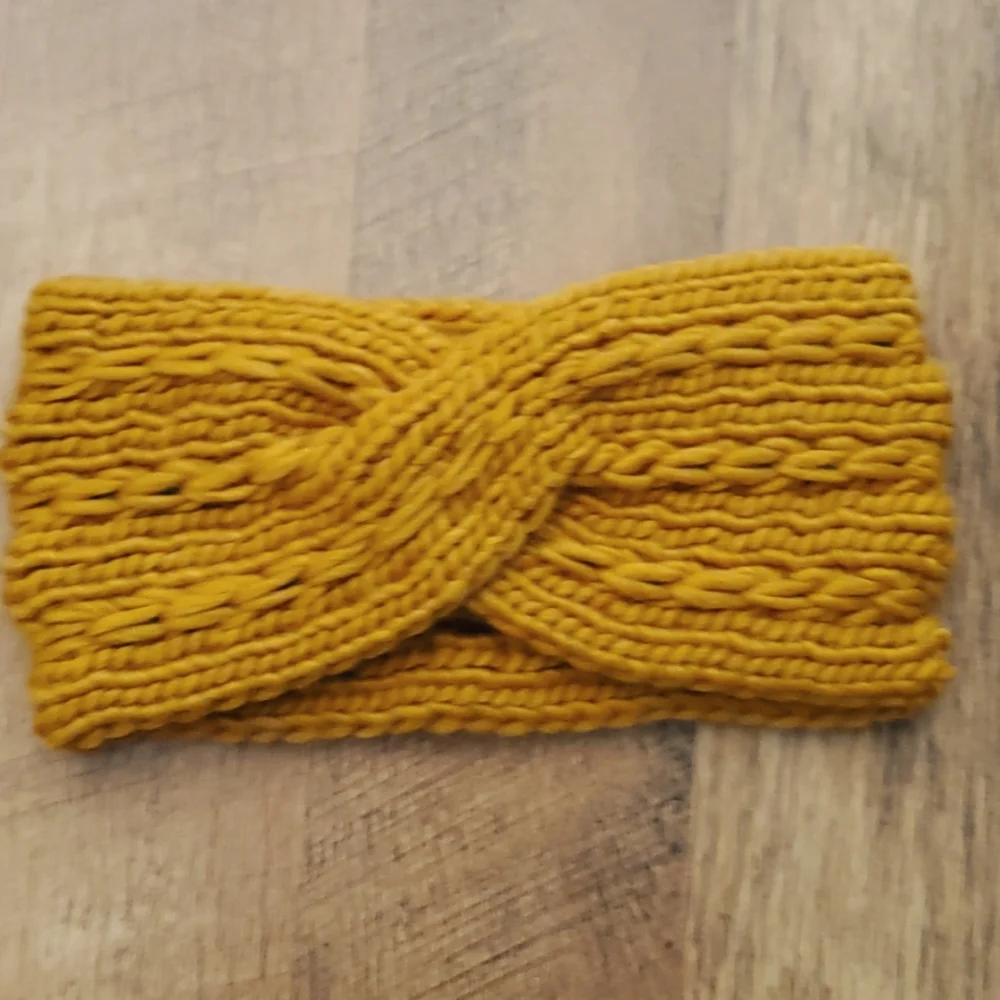 Knot Twisted Winter Yellow Headband Ear‎ Warmer NWT